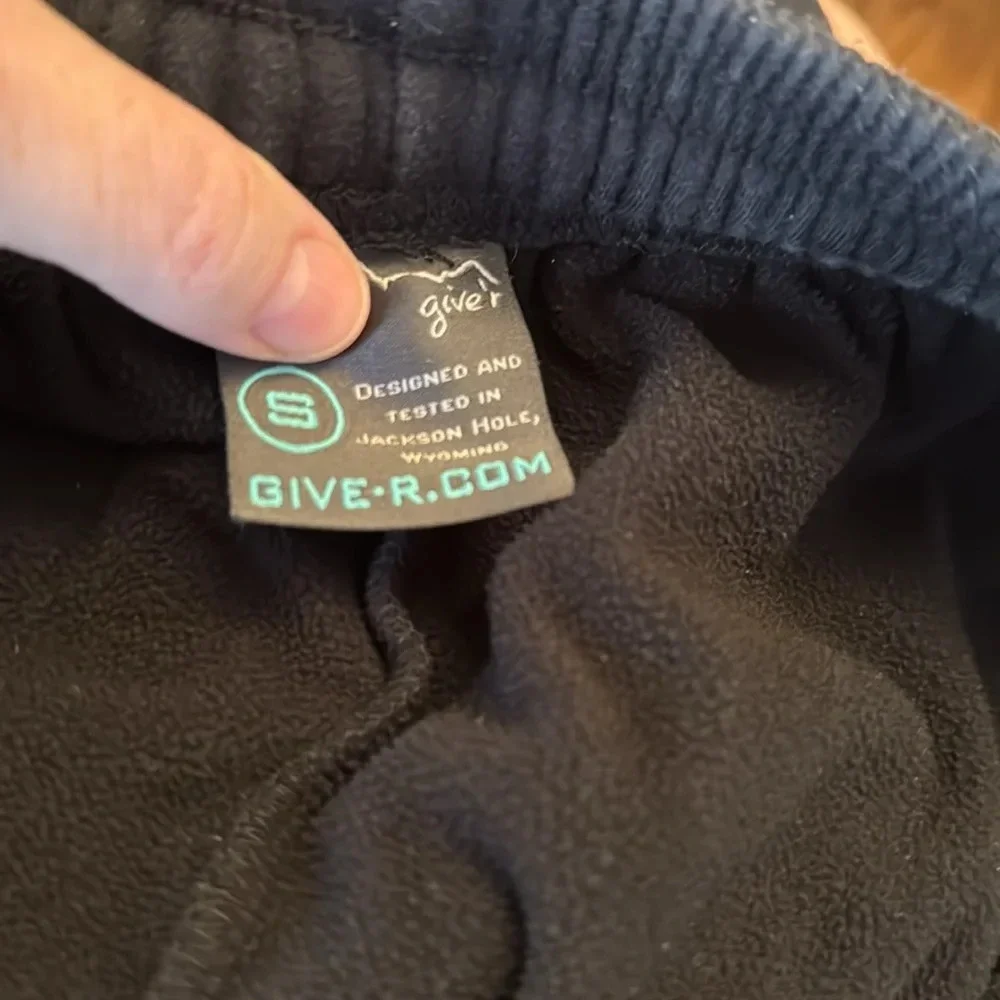 Give’r (made in Jackson Hole, WY) women’s black fleece sweatpants size small